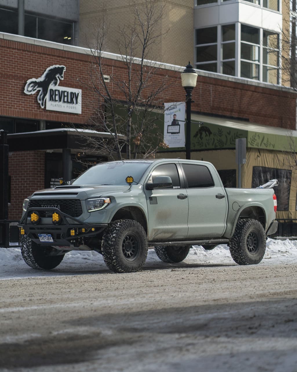 Side profile of 2019 Toyota Tundra with truck suv wheels