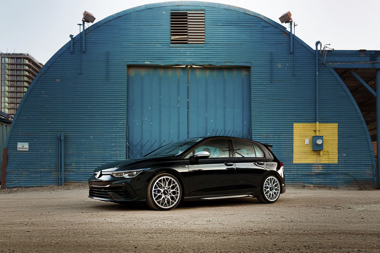 Interior of 2019 Volkswagen Golf R with wheels