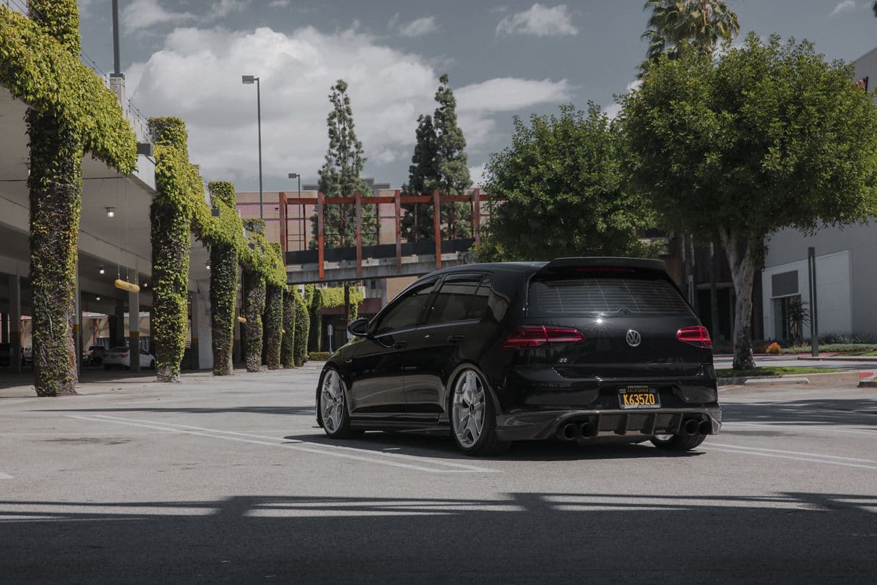 Detail view of 2019 Volkswagen Golf R with wheels