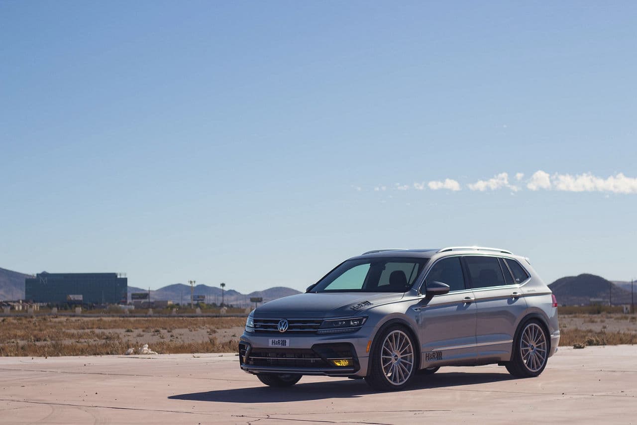 Interior of 2019 Volkswagen Tiguan with wheels