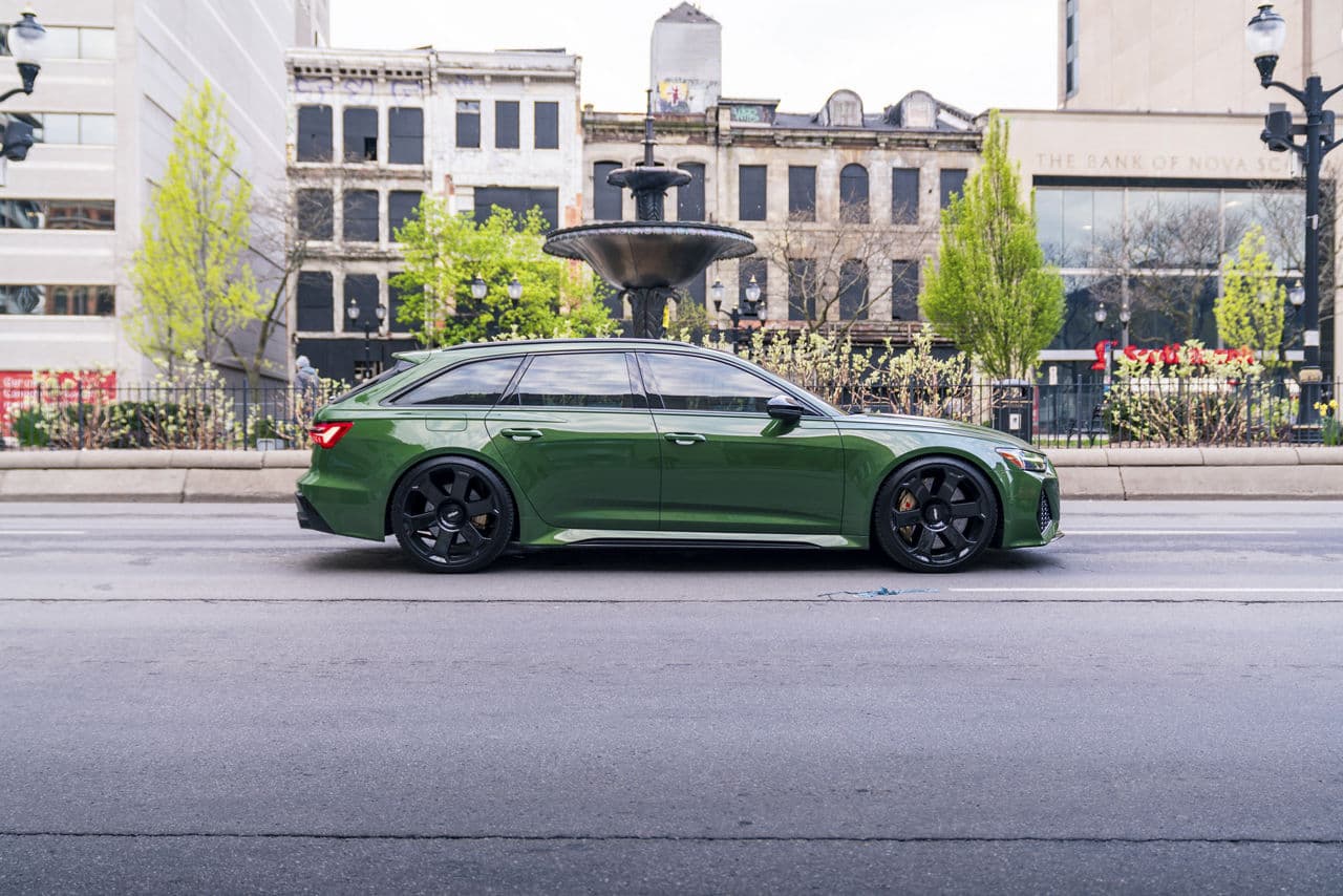 Detail view of 2020 Audi RS6 with wheels