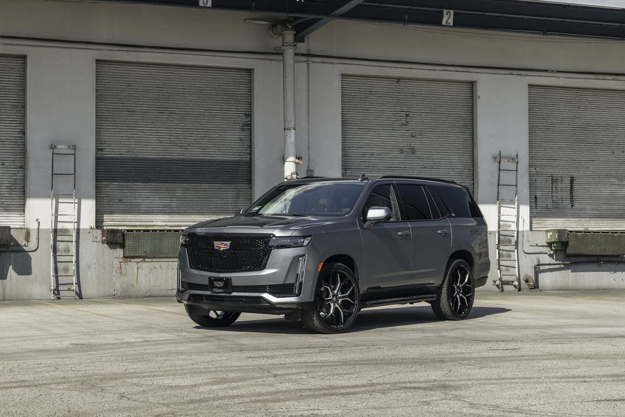Front view of 2020 Cadillac Escalade with wheels