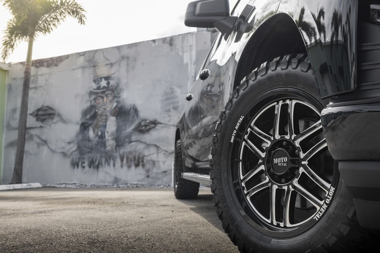 Side profile of 2020 Chevrolet Silverado with wheels