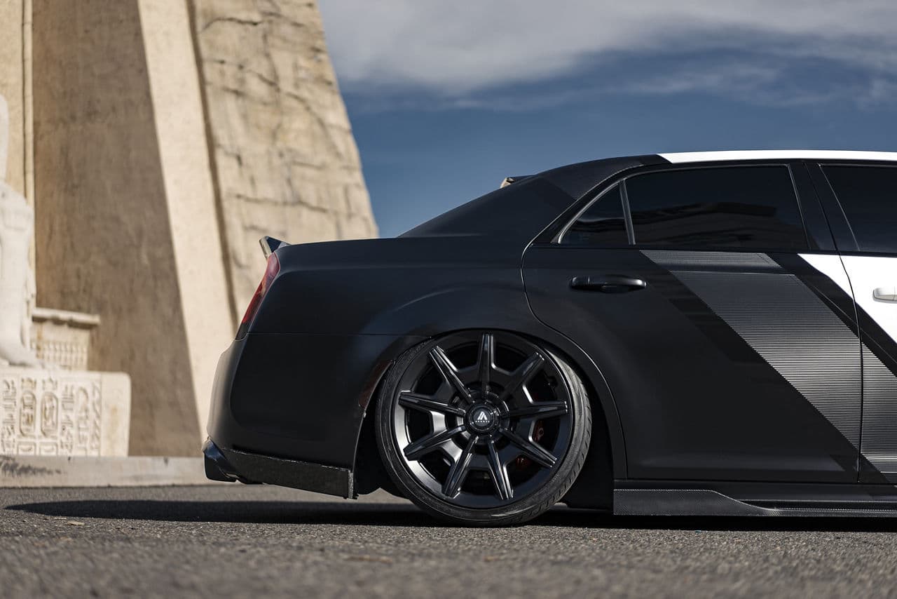 Side profile of 2020 Chrysler 300 with wheels
