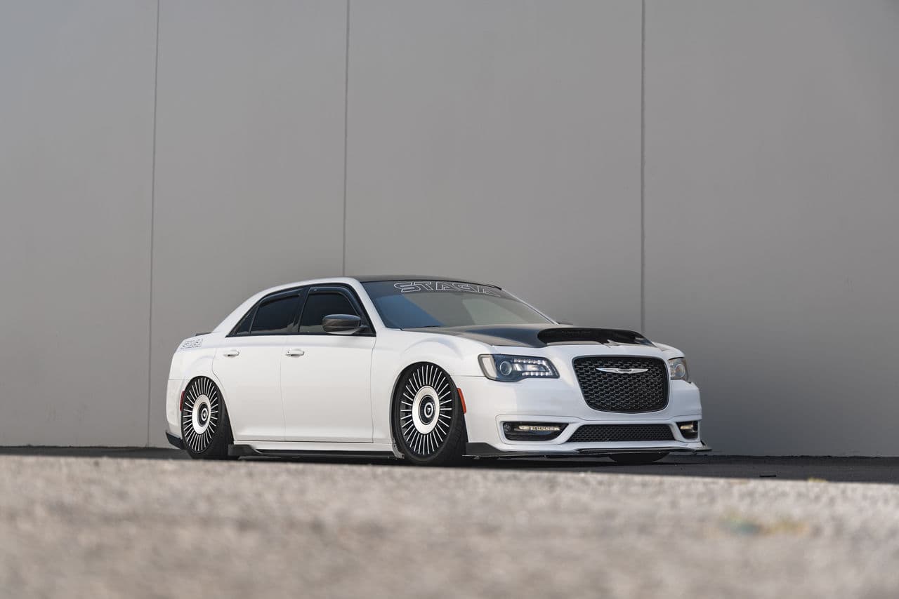 Front view of 2020 Chrysler 300 with wheels