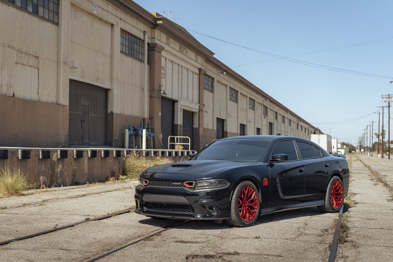 Detail view of 2020 Dodge Charger with wheels