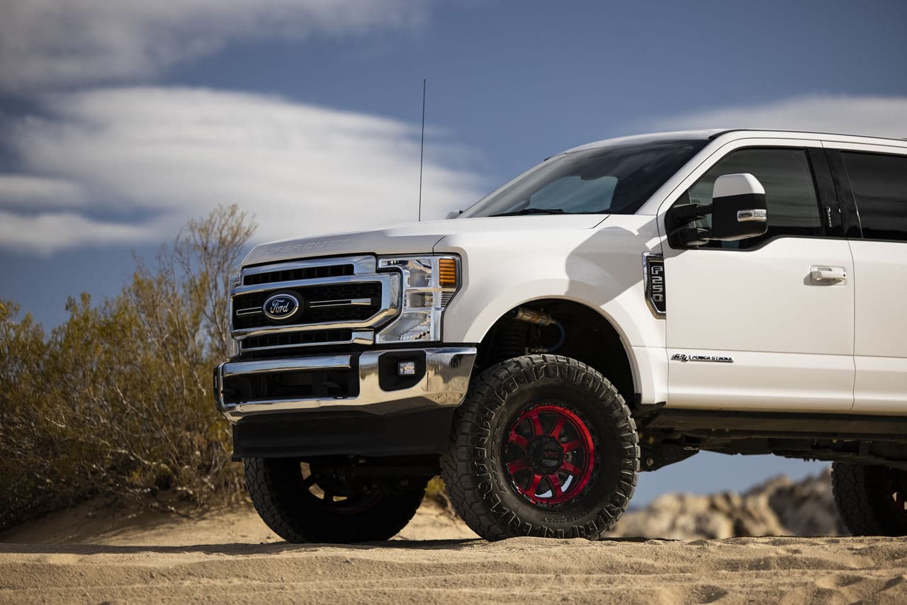 Detail view of 2020 Ford F250 Lariat with wheels