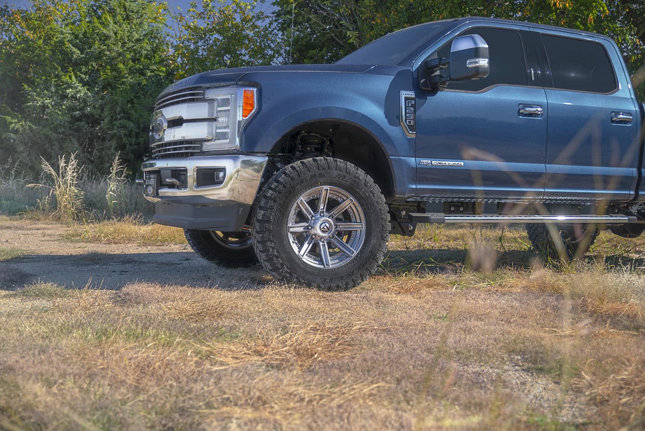 Side profile of 2020 Ford F250 Lariat with wheels