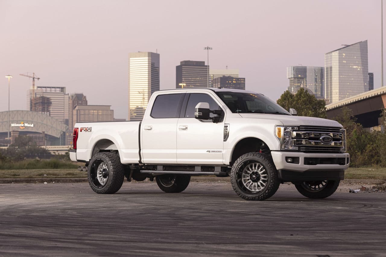 Side profile of 2020 Ford F250 with wheels