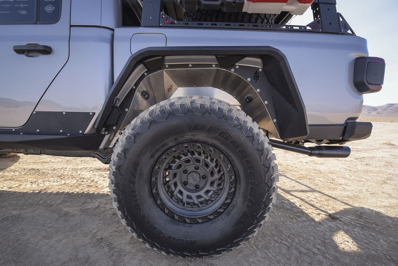 Rear view of 2020 Jeep Gladiator Rubicon with wheels