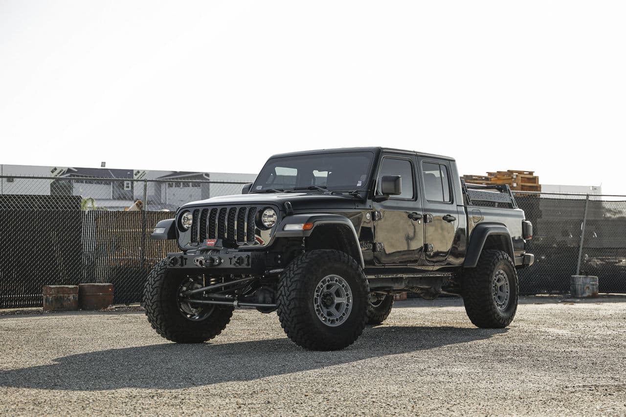 Front view of 2020 Jeep Gladiator with wheels