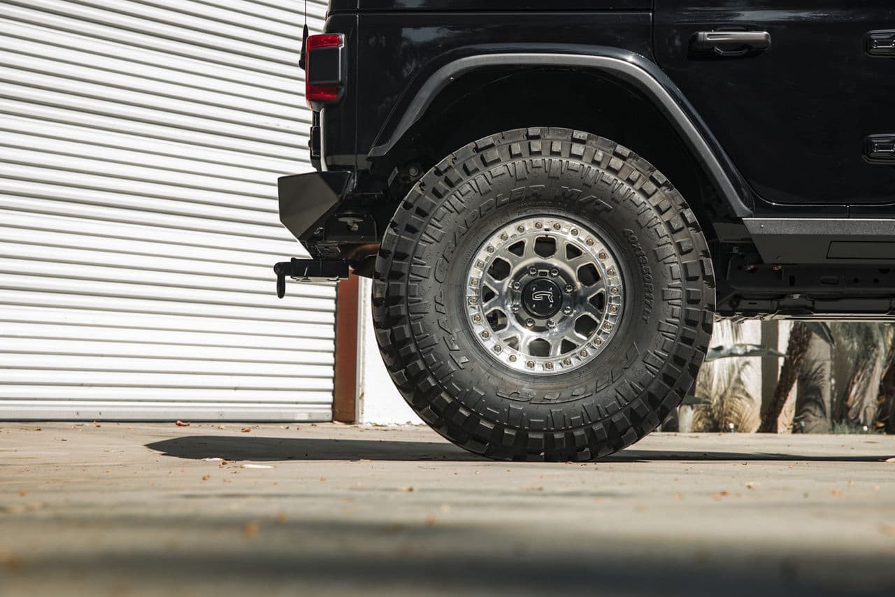 Side profile of 2020 Jeep Wrangler Rubicon with wheels