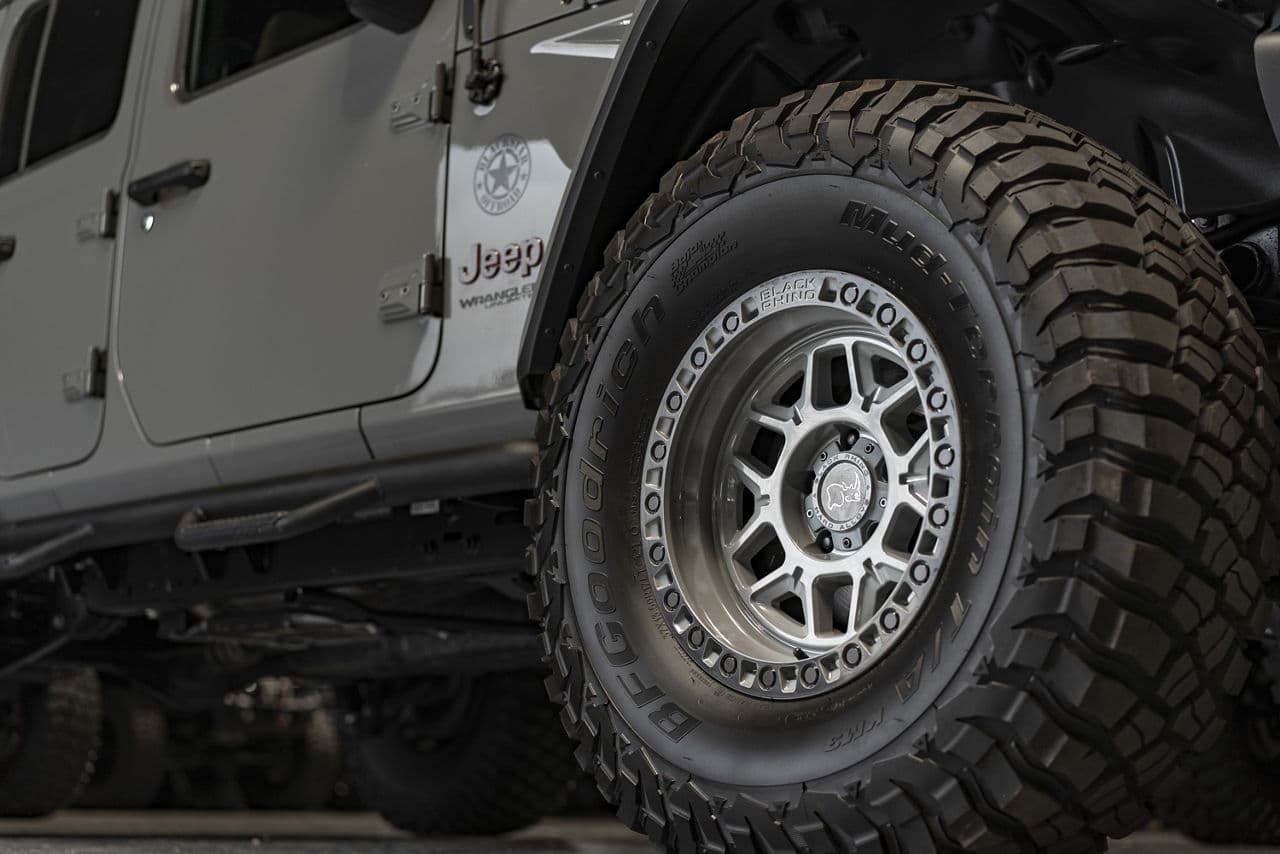 Side profile of 2020 Jeep Wrangler with truck suv wheels
