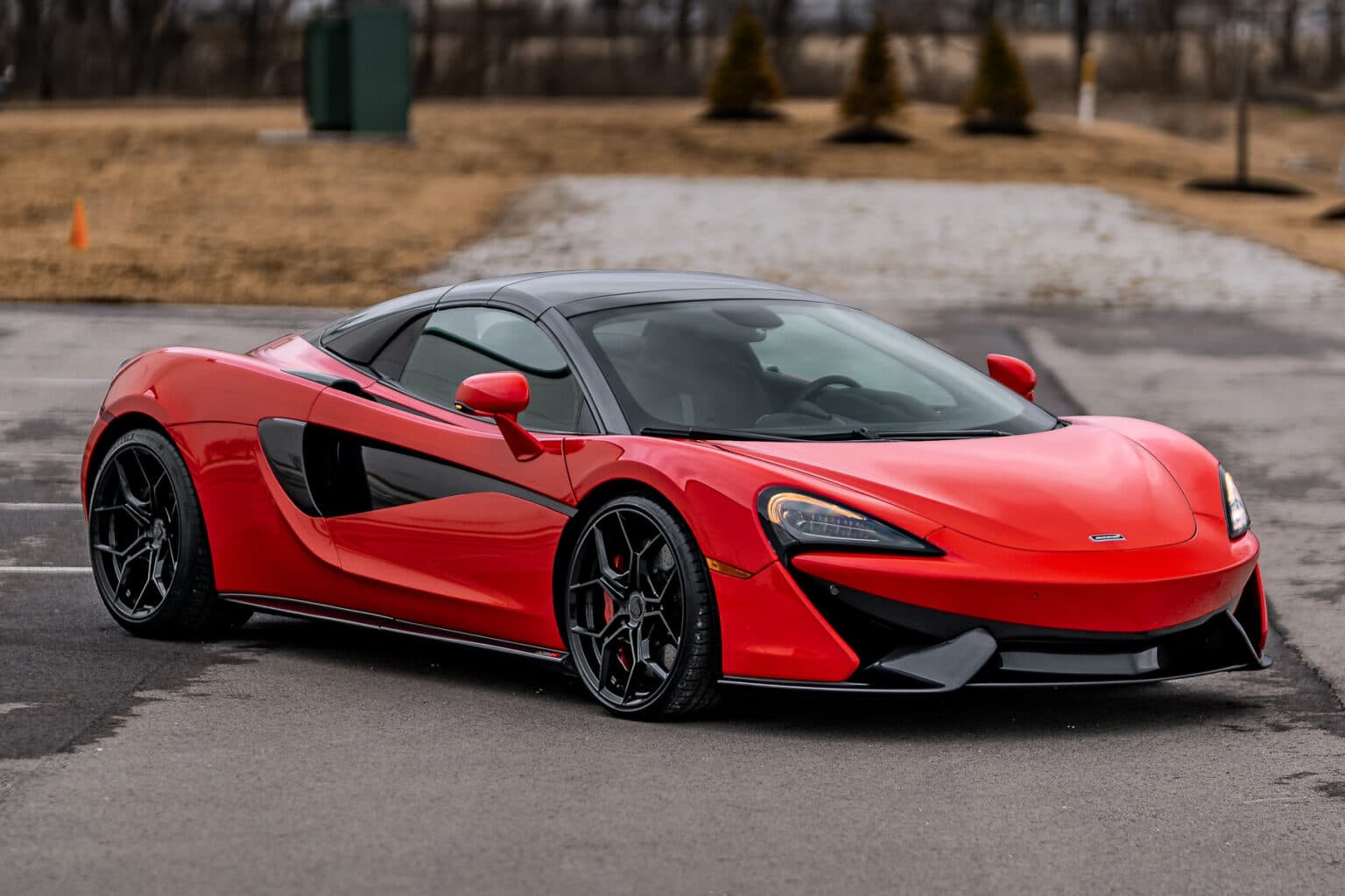 2020 McLaren 570S — wheels, front view