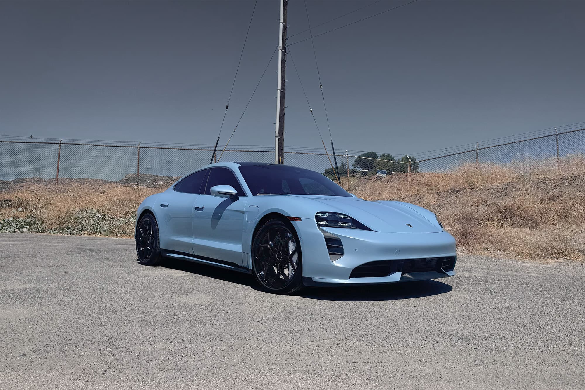 2020 Porsche Taycan Turbo — wheels, side profile