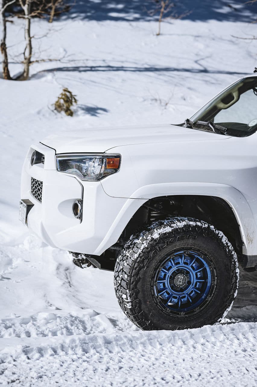 Side profile of 2020 Toyota 4Runner with vehicle wraps