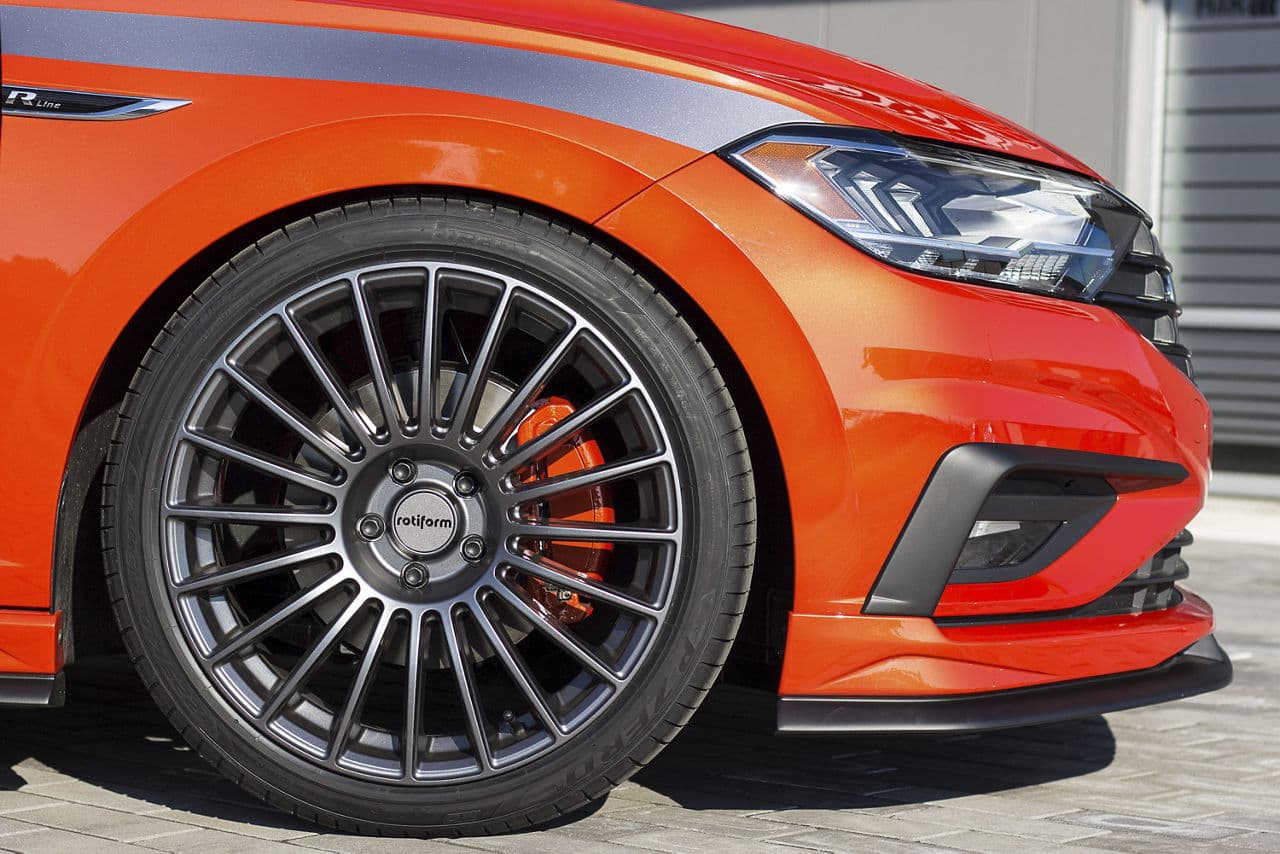 Side profile of 2020 Volkswagen Jetta with wheels