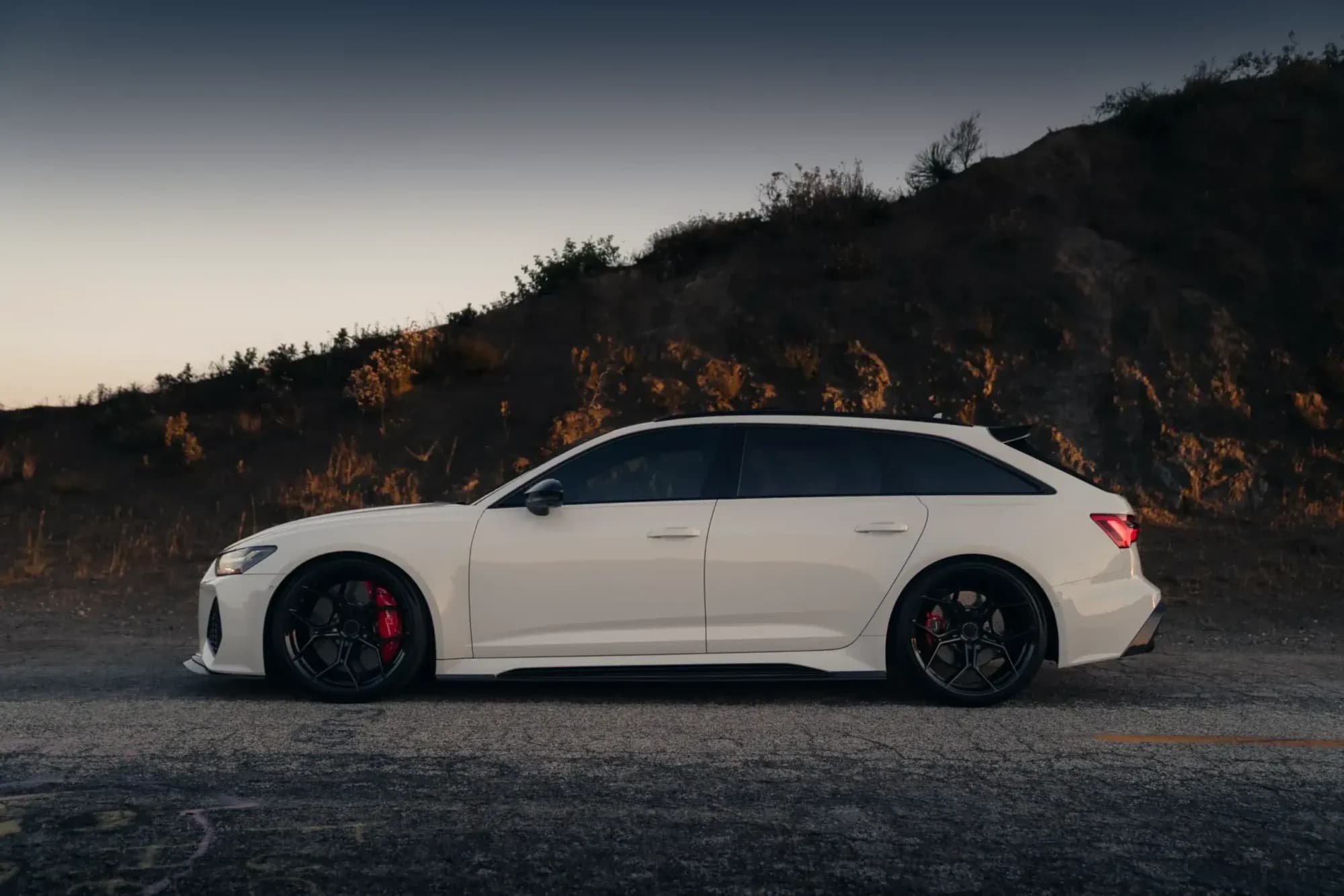 2021 Audi RS6 Avant — wheels, detail view