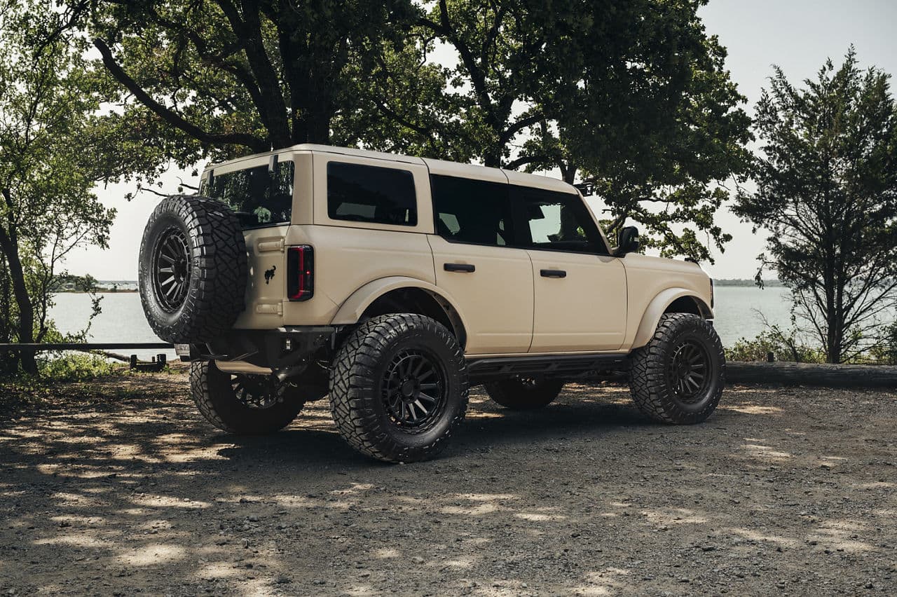Front view of 2021 Ford Bronco with wheels