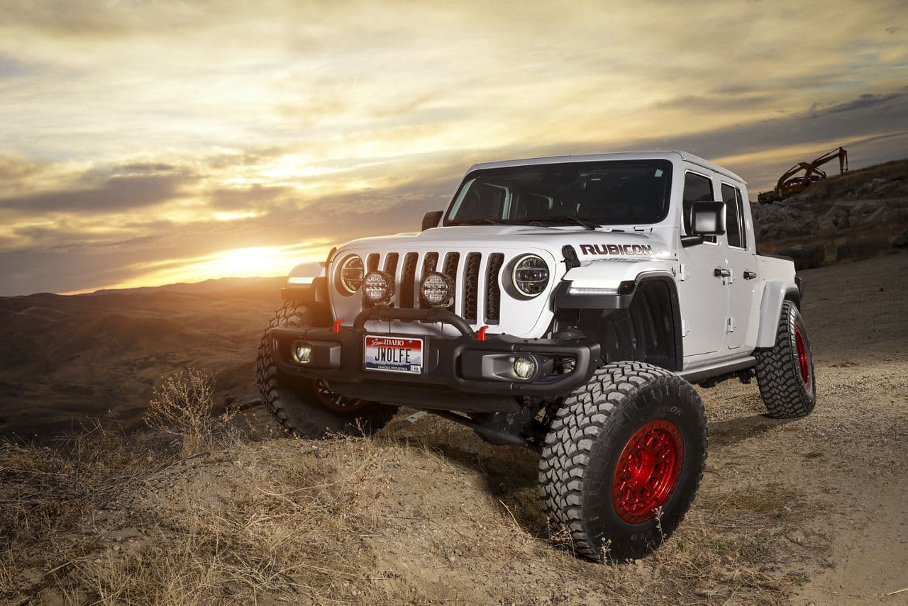 Rear view of 2021 Jeep Gladiator with vehicle wraps