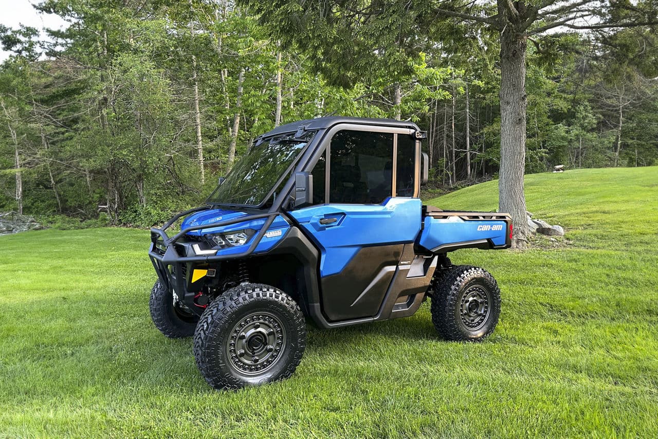 Front view of 2022 CanAm Defender with wheels