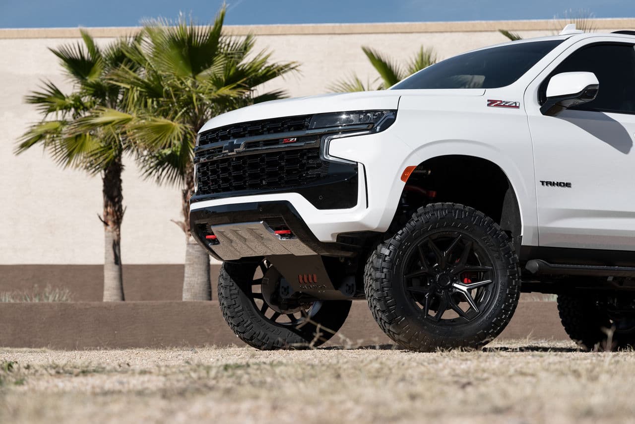 Side profile of 2022 Chevrolet Tahoe with wheels