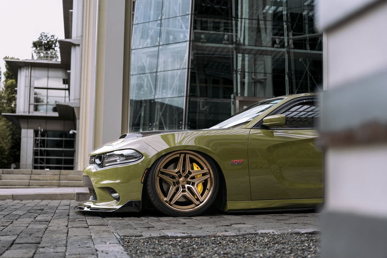 Detail view of 2022 Dodge Charger with wheels