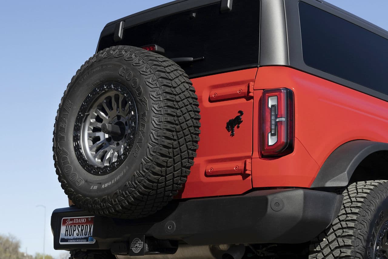 Side profile of 2022 Ford Bronco with truck suv wheels