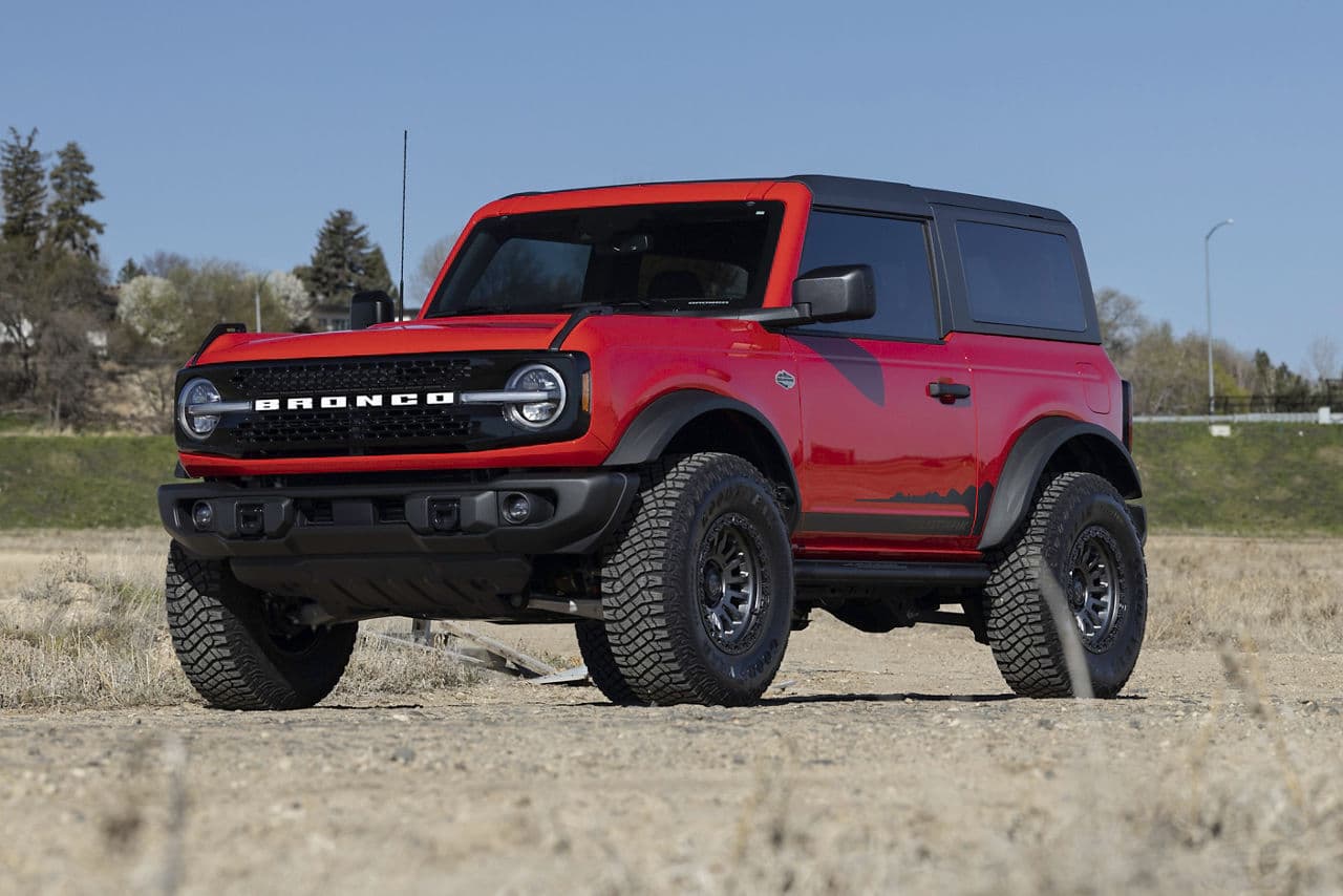 Rear view of 2022 Ford Bronco with truck suv wheels