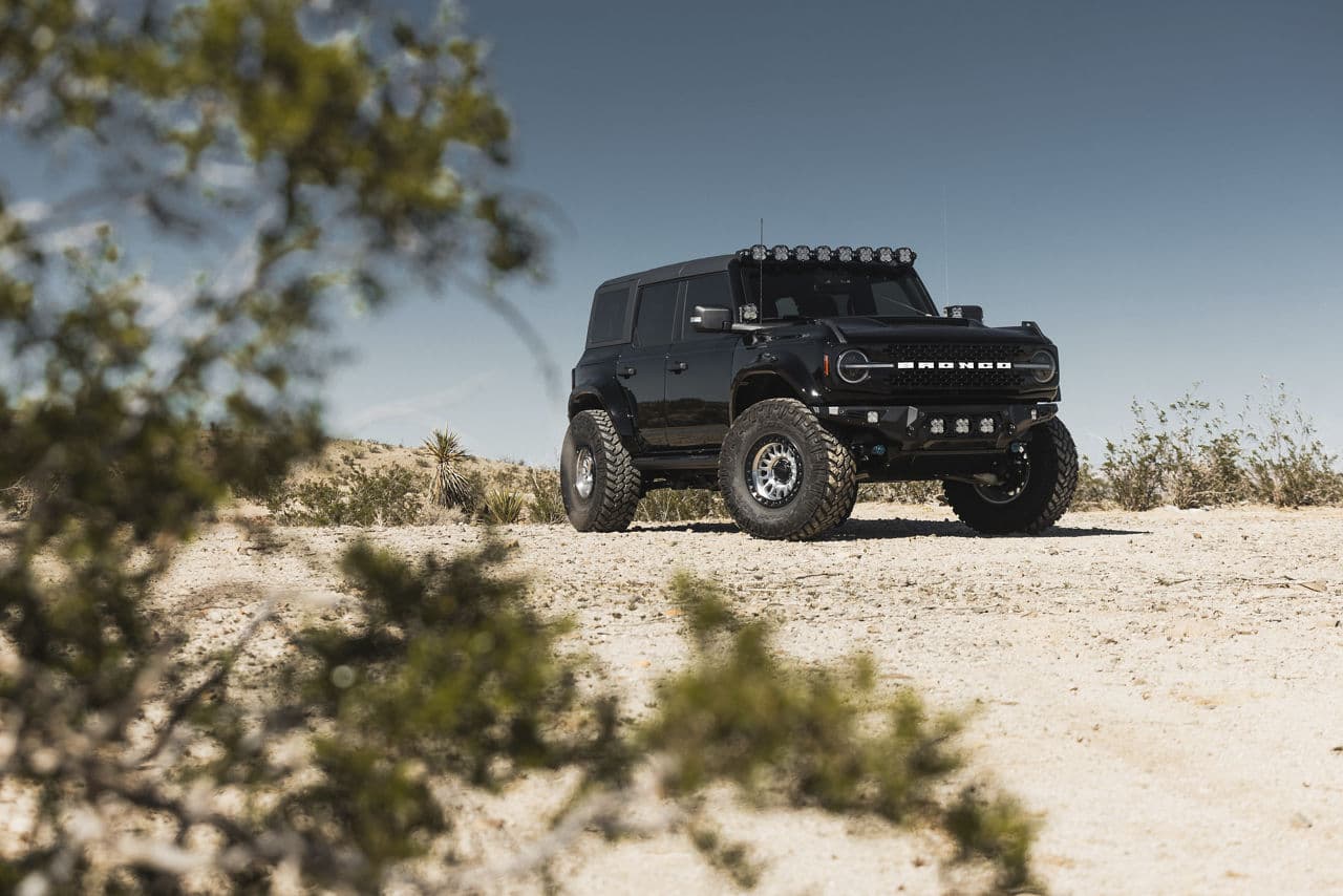Front view of 2022 Ford Bronco with truck suv wheels