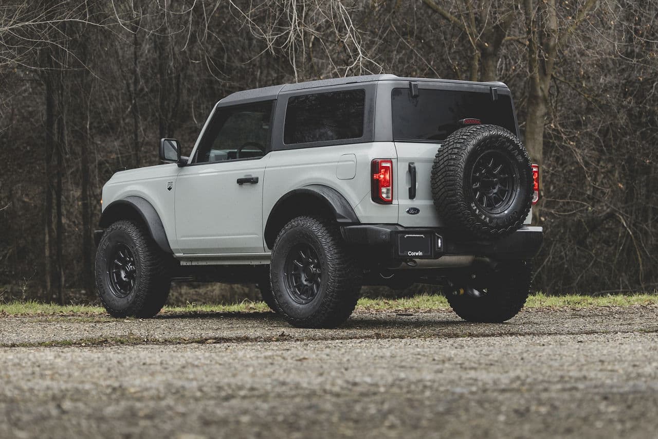 Front view of 2022 Ford Bronco with wheels