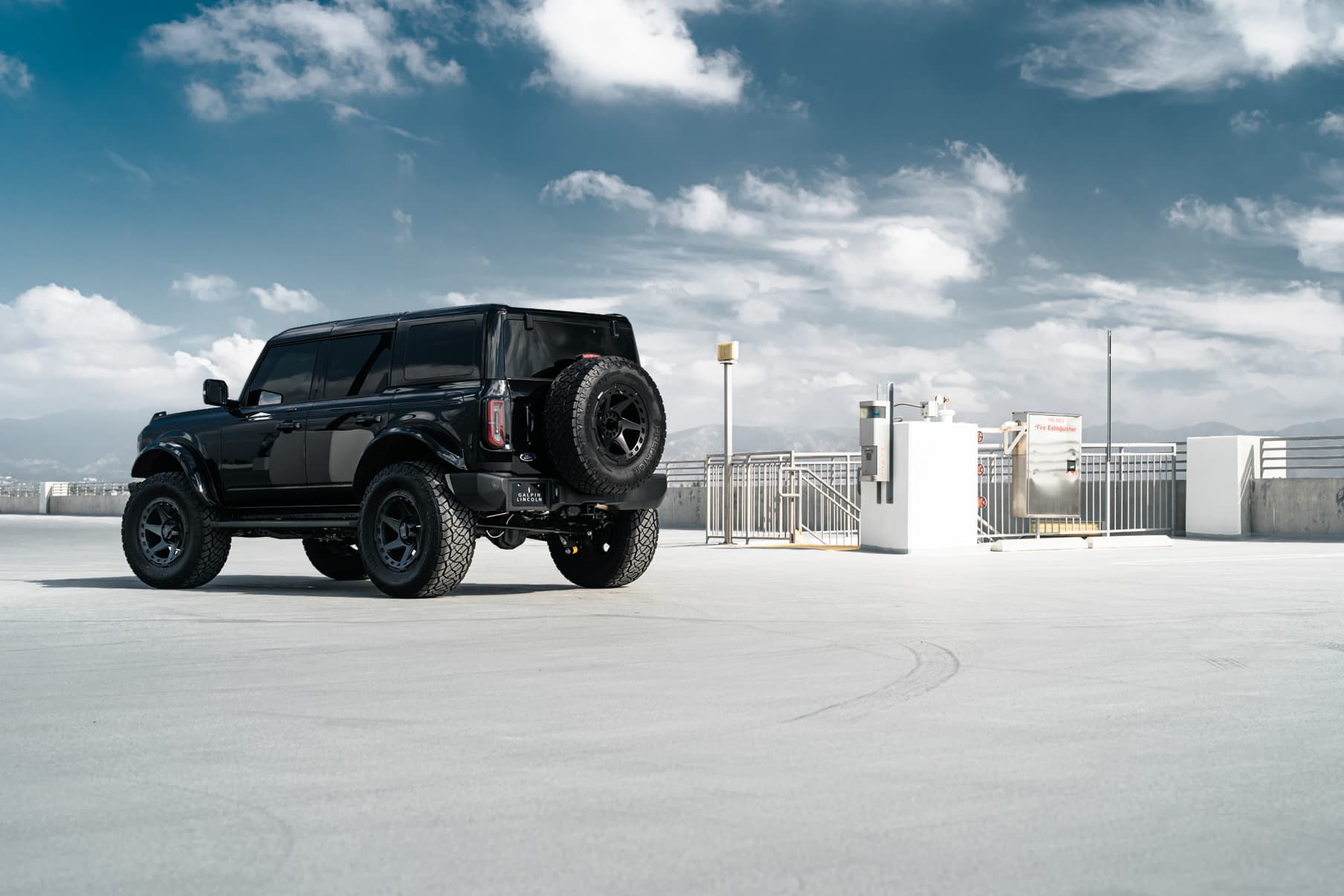 2022 Ford Bronco — wheels, interior