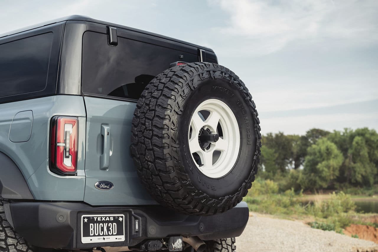 Side profile of 2022 Ford Bronco with wheels