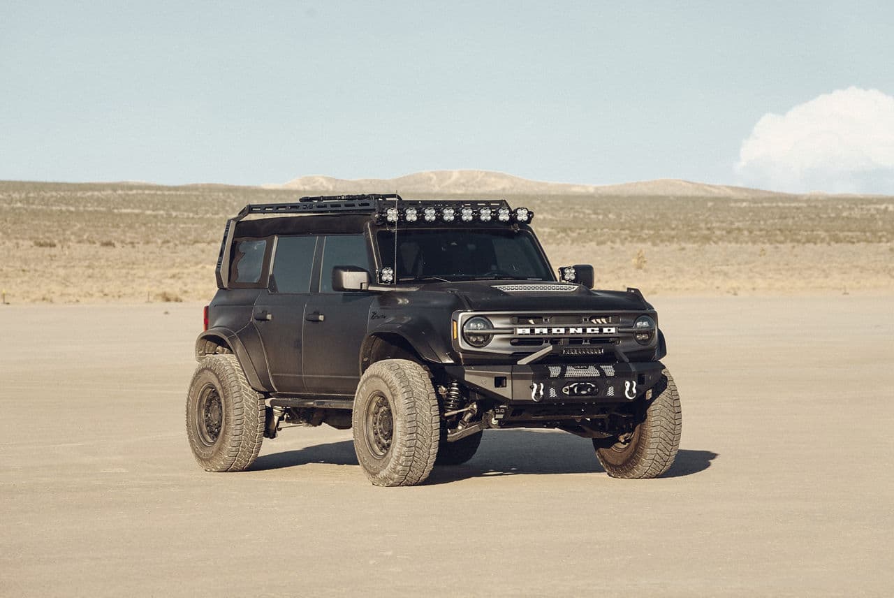 Side profile of 2022 Ford Bronco with wheels