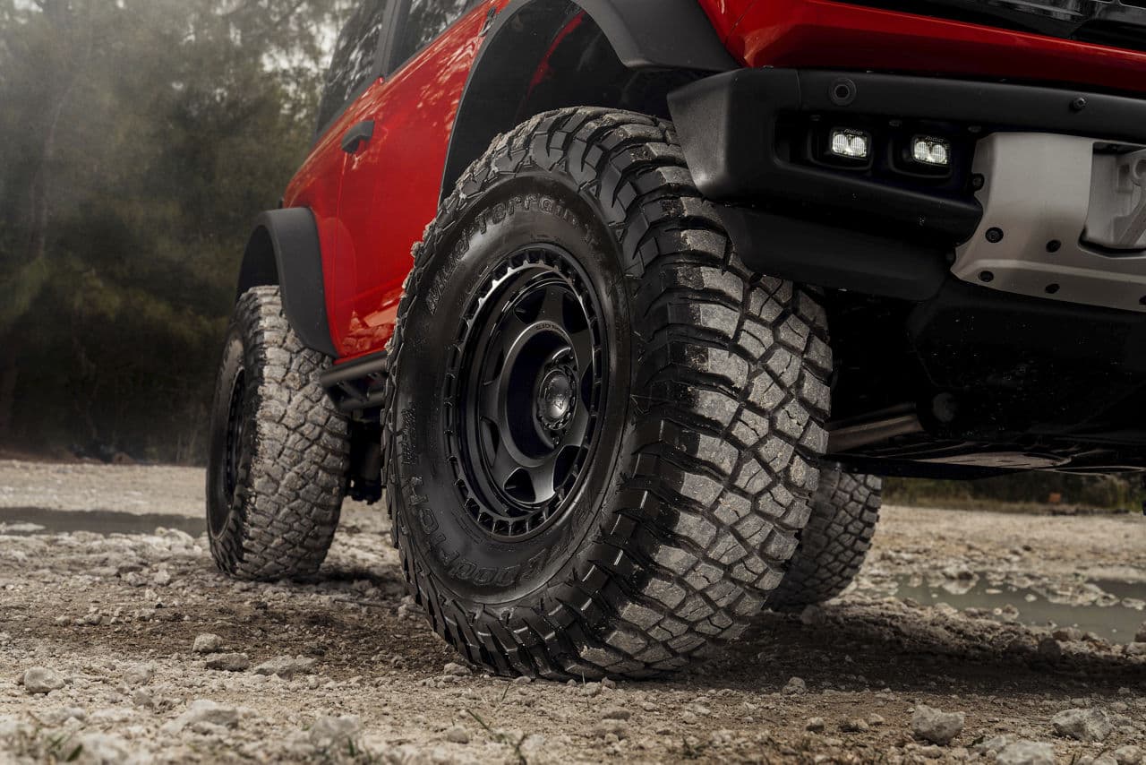Detail view of 2022 Ford Bronco with wheels