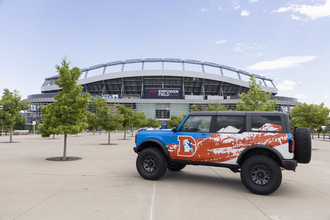 Rear view of 2022 Ford Bronco with wheels
