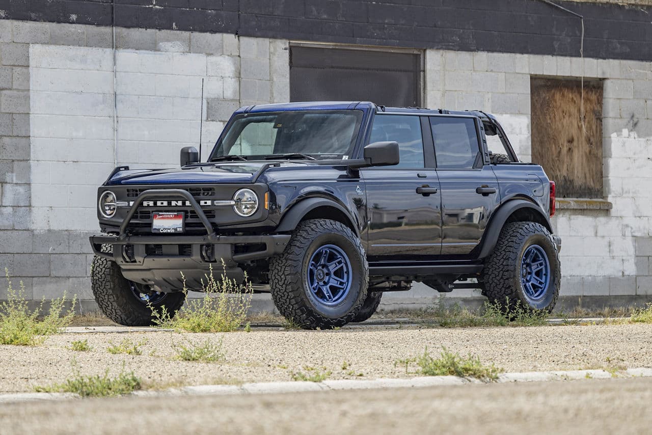 Front view of 2022 Ford Bronco with wheels