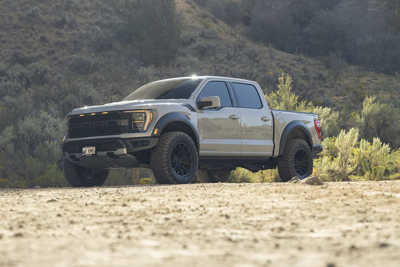 Front view of 2022 Ford F150 Raptor with wheels