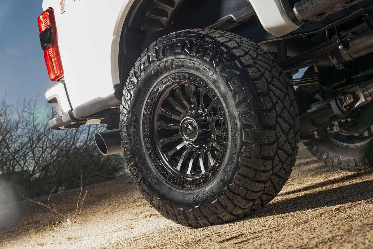 Rear view of 2022 Ford F250 Super Duty with truck and suv wheels