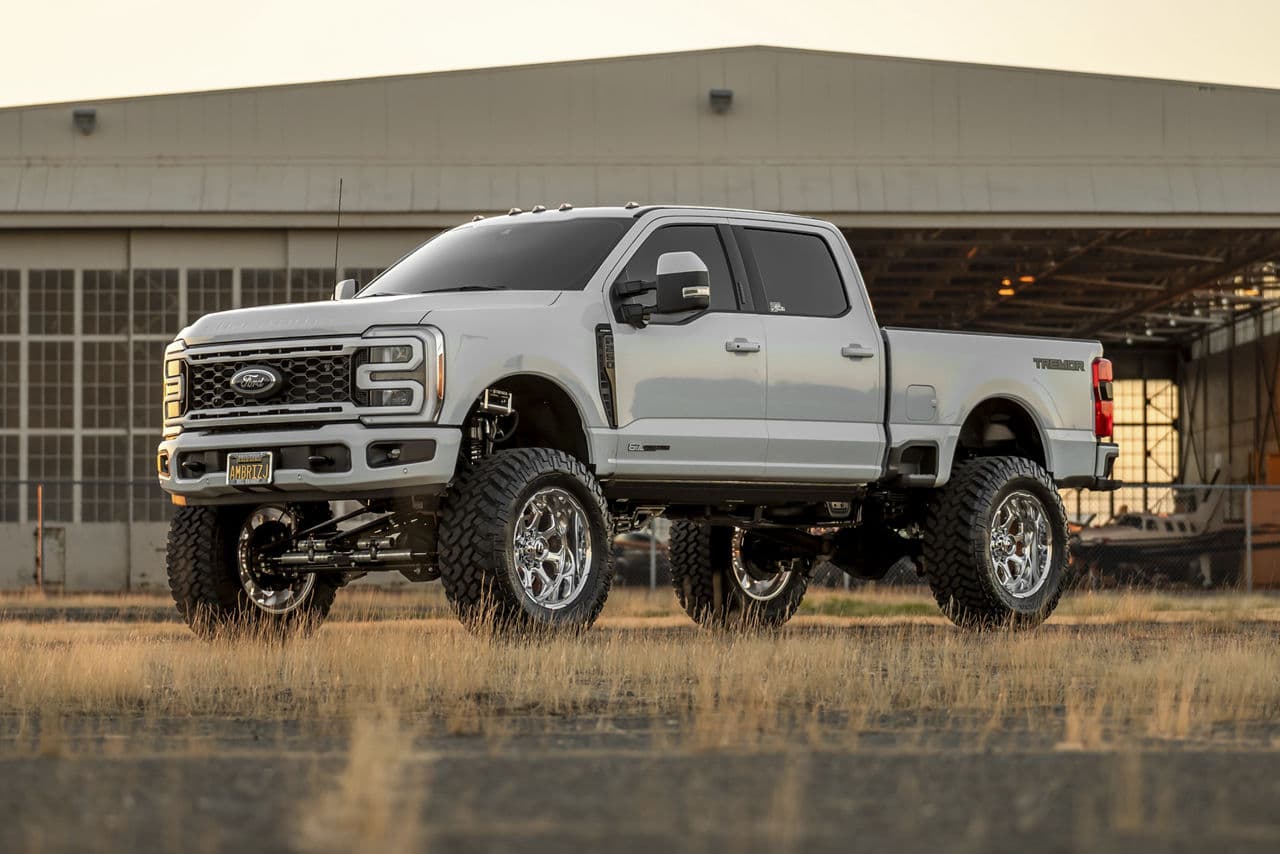 Rear view of 2022 Ford F250 with truck suv wheels