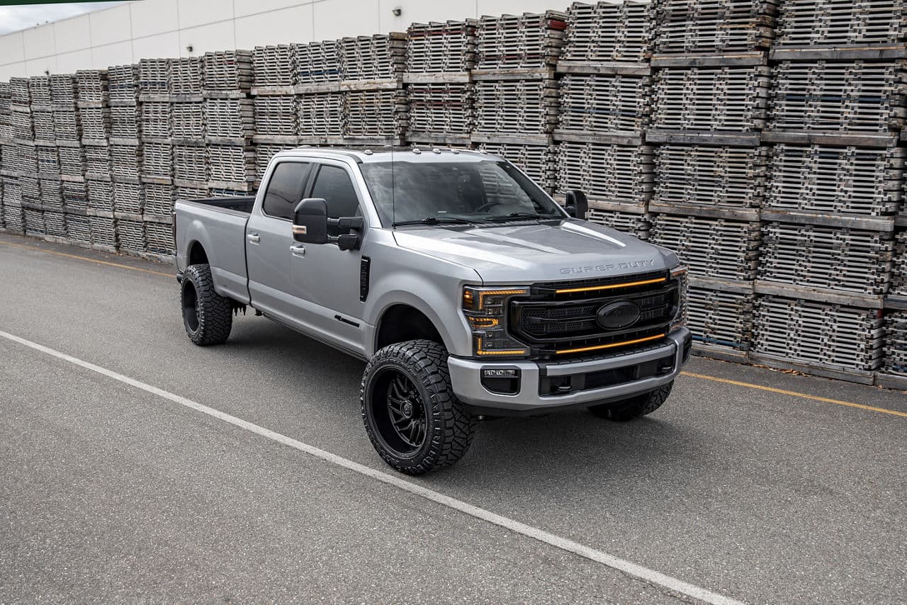 Rear view of 2022 Ford F350 Super Duty with truck suv wheels