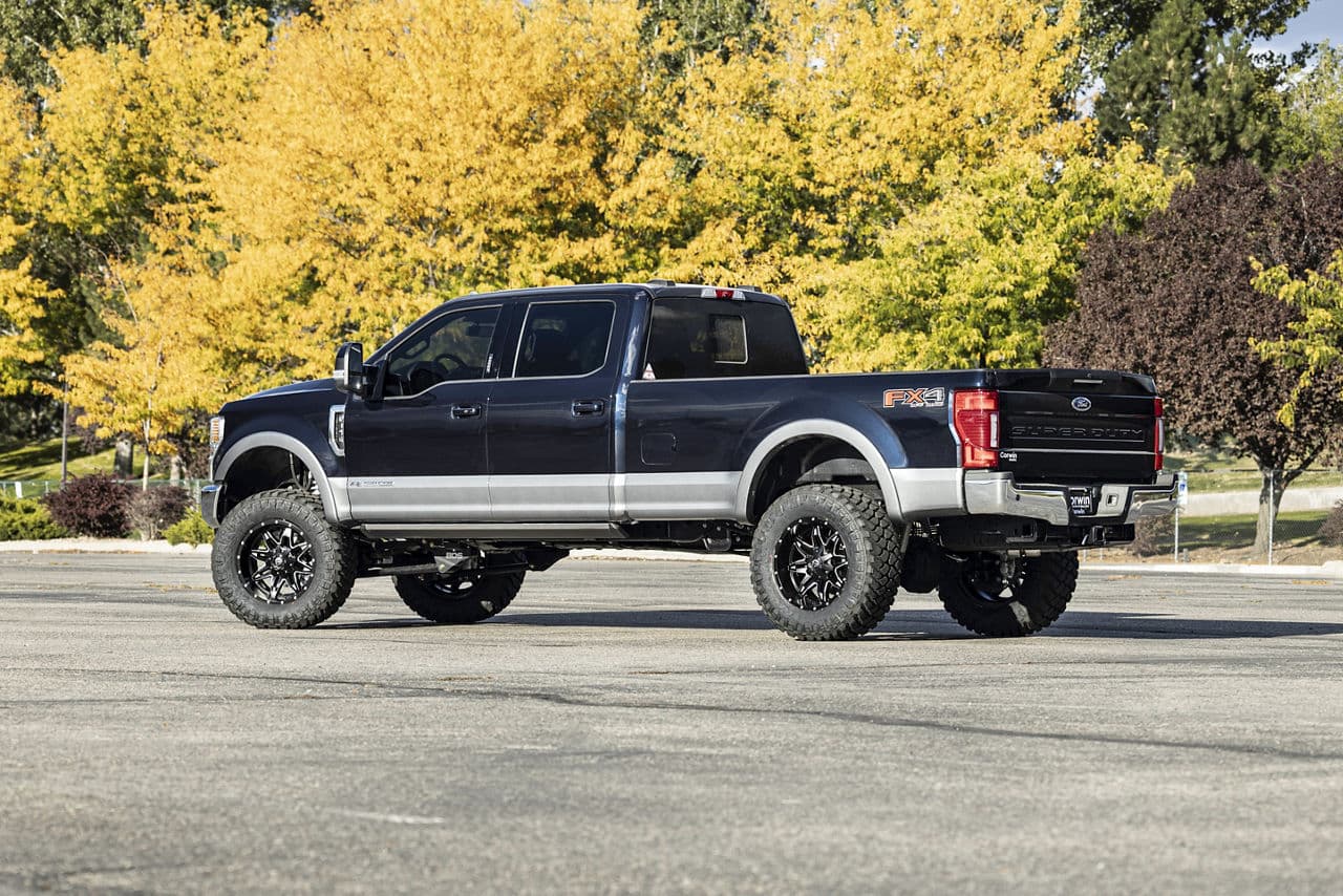 Front view of 2022 Ford F350 Lariat with wheels