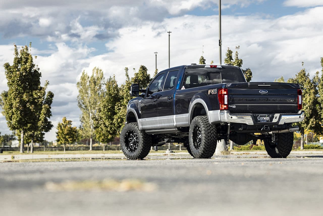 Side profile of 2022 Ford F350 Lariat with wheels