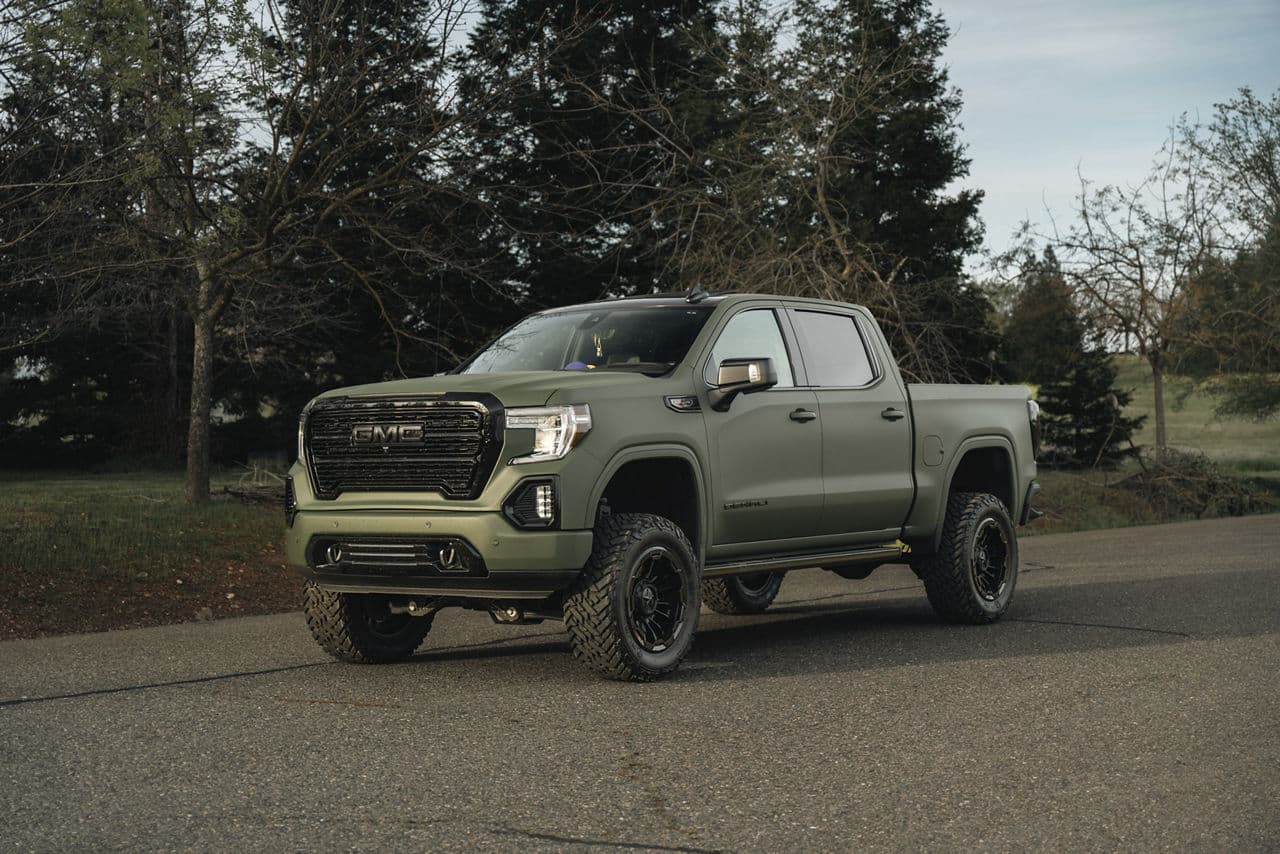 Front view of 2022 GMC Sierra with truck suv wheels
