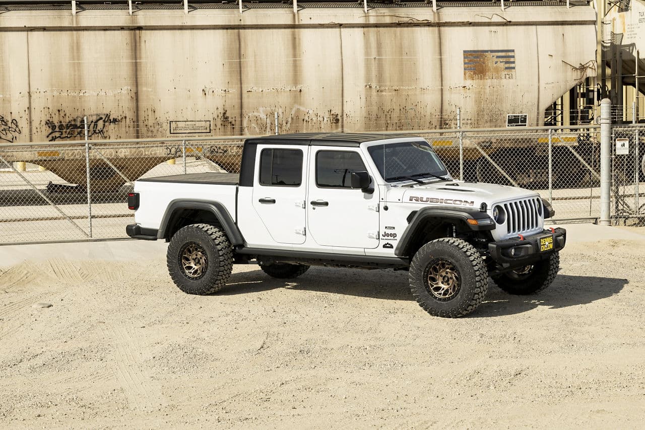 Front view of 2022 Jeep Gladiator with truck suv wheels