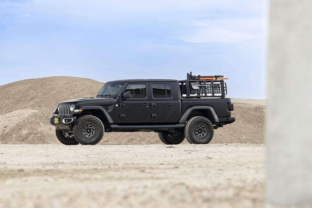 Front view of 2022 Jeep Gladiator with truck suv wheels