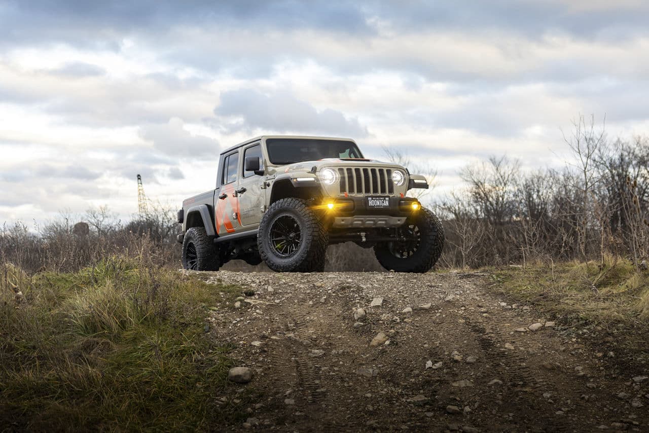 Front view of 2022 Jeep Gladiator with wheels
