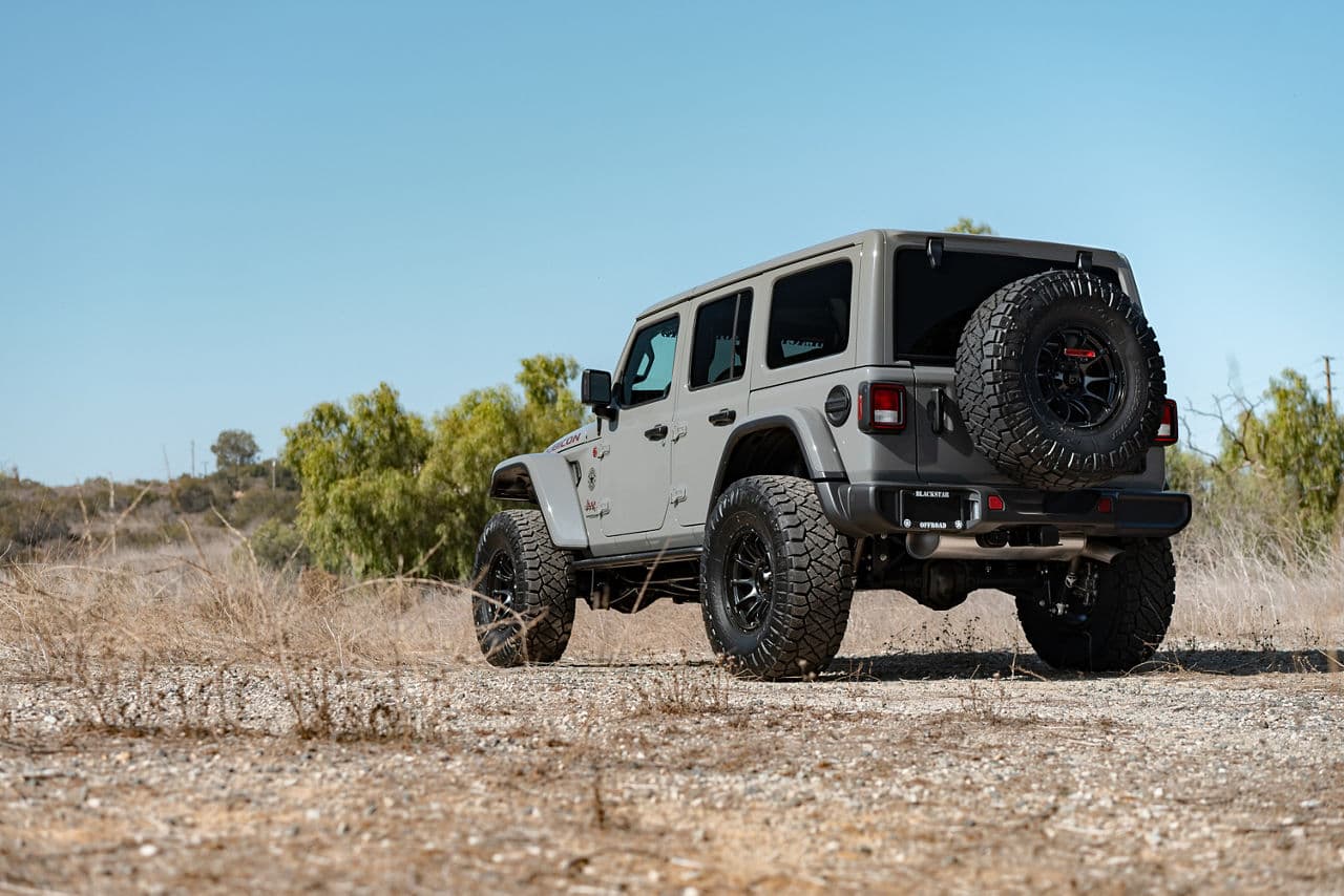 Side profile of 2022 Jeep Wrangler with wheels