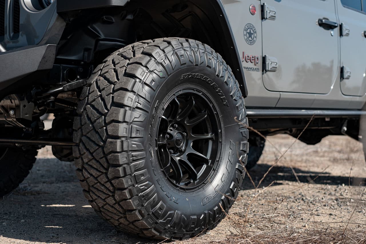 Detail view of 2022 Jeep Wrangler with wheels