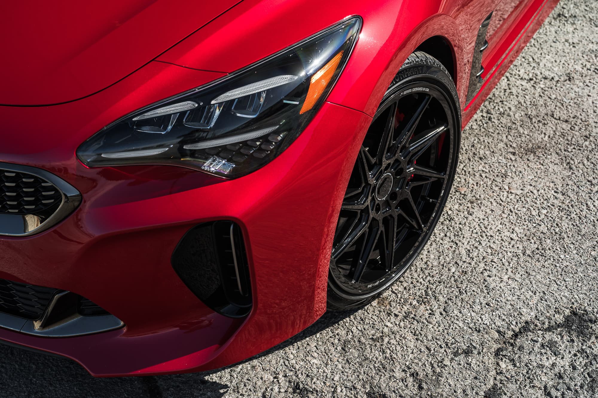 2022 Kia Stinger GT — truck suv wheels, side profile
